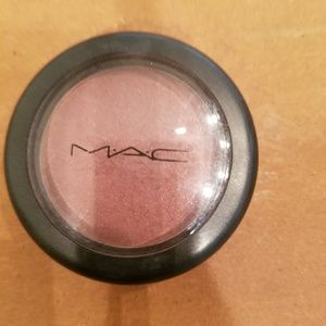 MAC blush